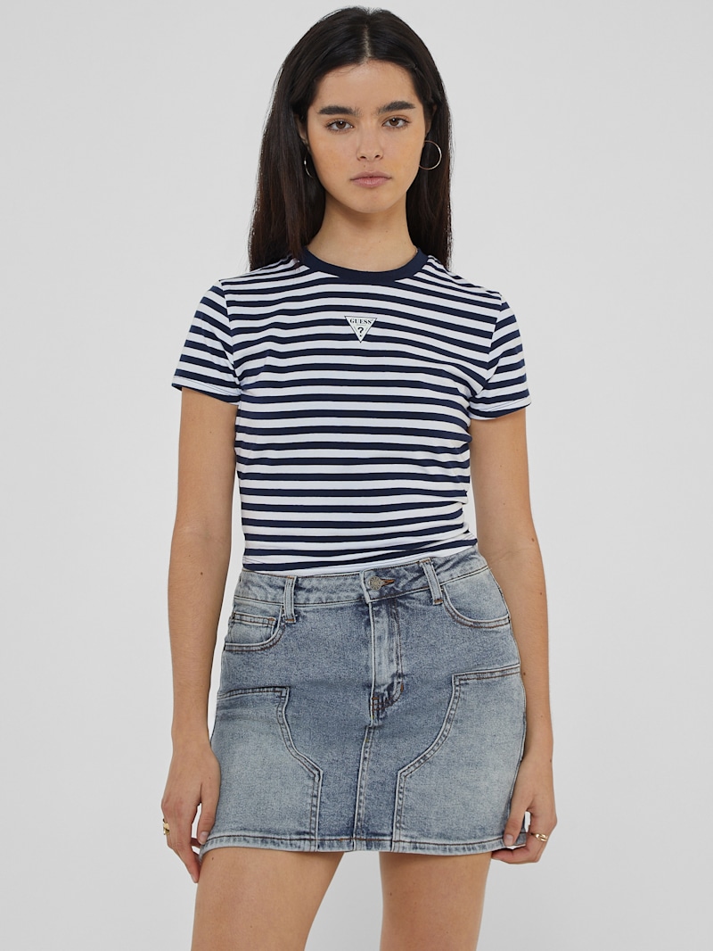 売れ筋商品|||ゲス カットソー トップス レディース Women's Cotton 4G Hotfix Short-Sleeve Crewneck Tee Nimbus Blue TM97885561_B_FR_OFF_2249.jpg