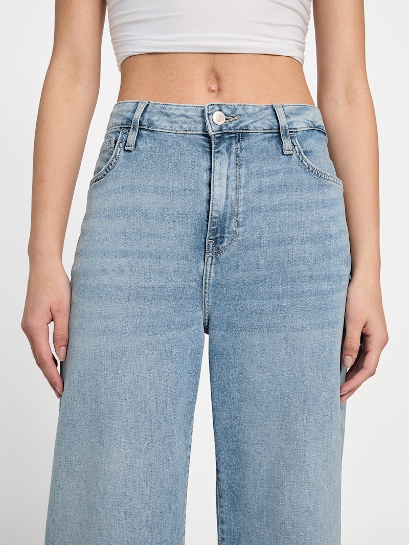 その他 A191410H BFGF WWA Mini Horizontal Eco Bellflower Cropped Wide Leg Jeans | GUESS