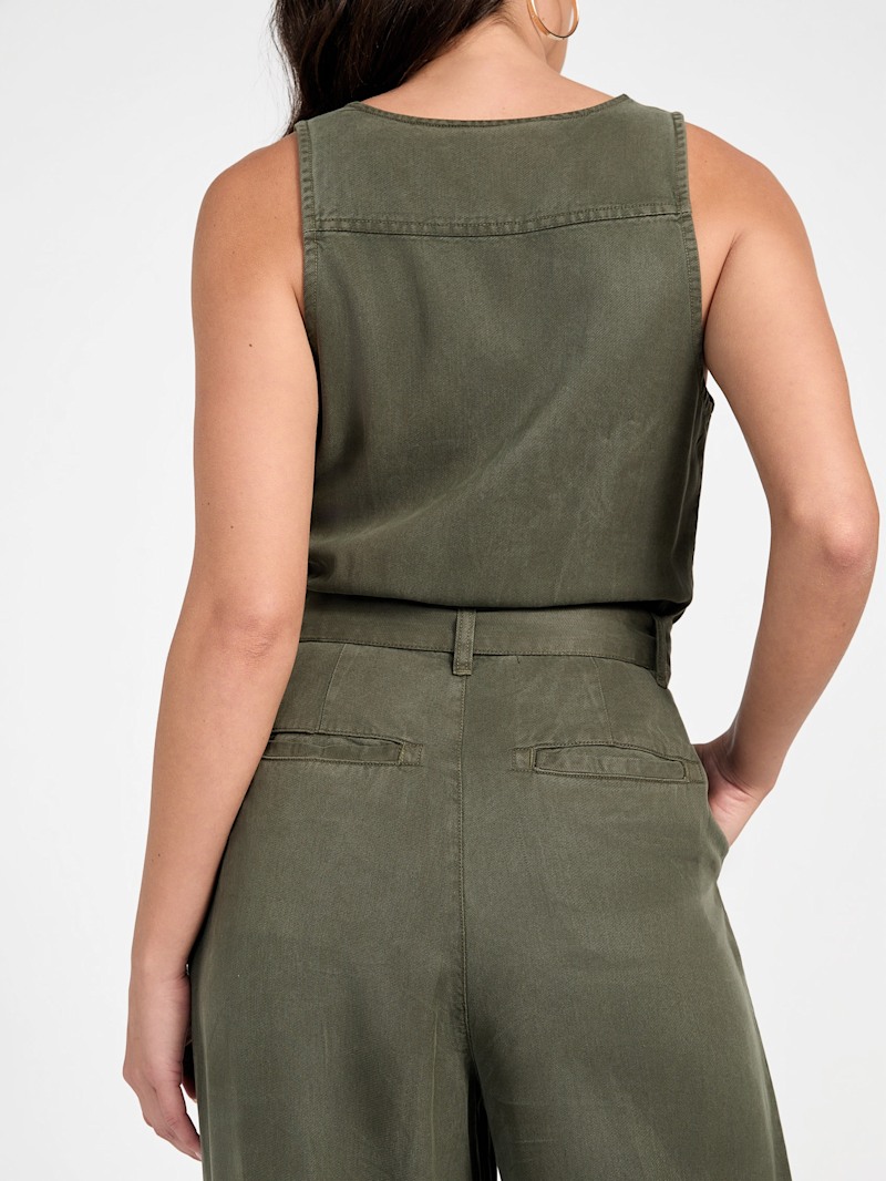 トップス rrrvvzw  72652 Madelyn Sleeveless Twill Jumpsuit | GUESS Canada