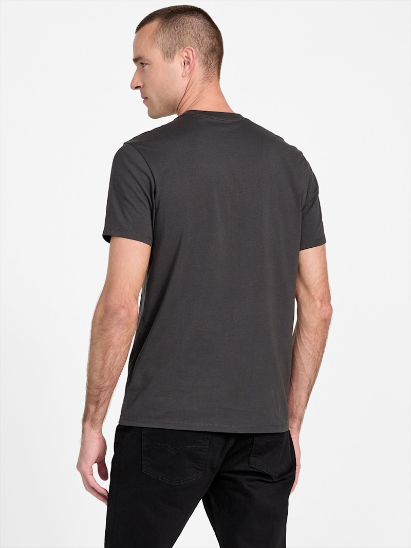 【riAndco】[W] Framily Tee W/G Limma Lion Crest Tee | GUESS Factory