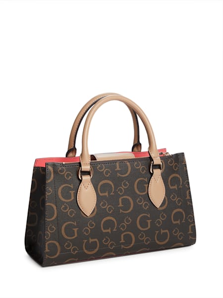 Nichole Satchel