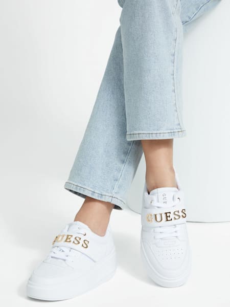 Maygan Logo Low-Top Sneakers