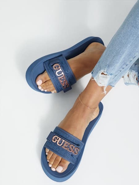 Peers Logo Slide Sandals