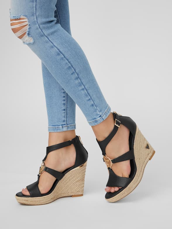 Guess tan wedges sale