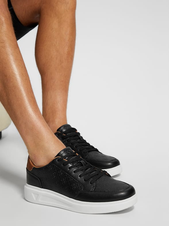 Guess man sneakers top