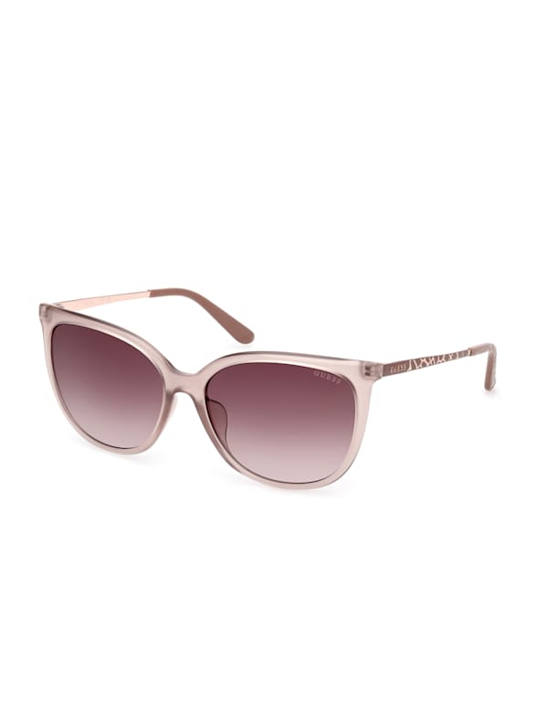 Guess women's accessories shop