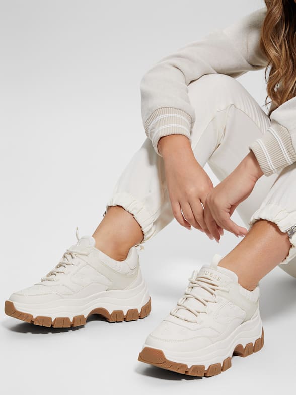 Women's Runner C Lace Up Jogger Sneakers