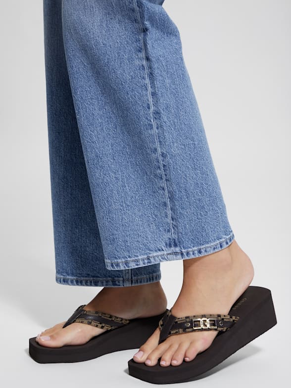 Guess slippers hot sale online