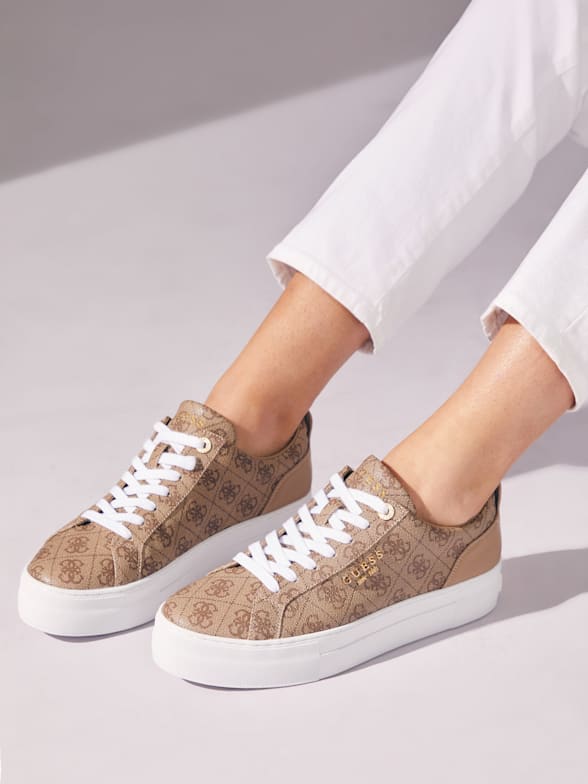 SNEAKERS FLOWURS IMPRIME LOGO Blanc GUESS - Baskets Femme Guess 