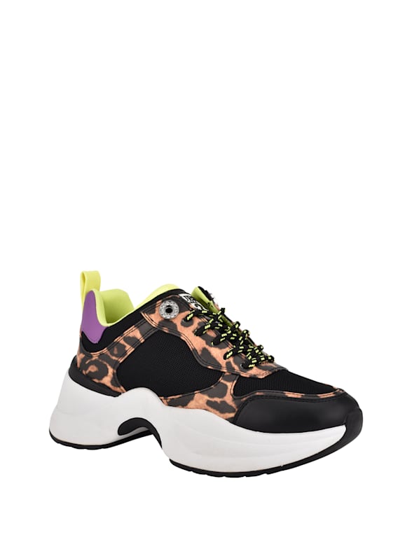 red guess tennis shoes