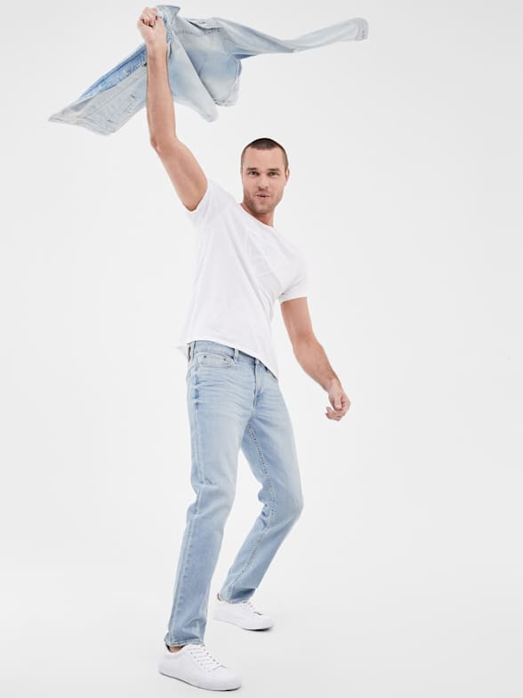 Men s Slim Tapered Jeans GUESS