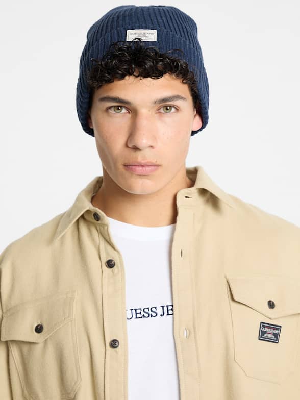 Men s Hats Beanies Trucker Hats Scarves GUESS