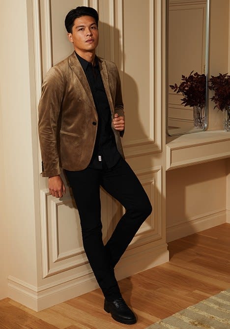GUESS: Global Lifestyle Brand for Women, Men and Kids