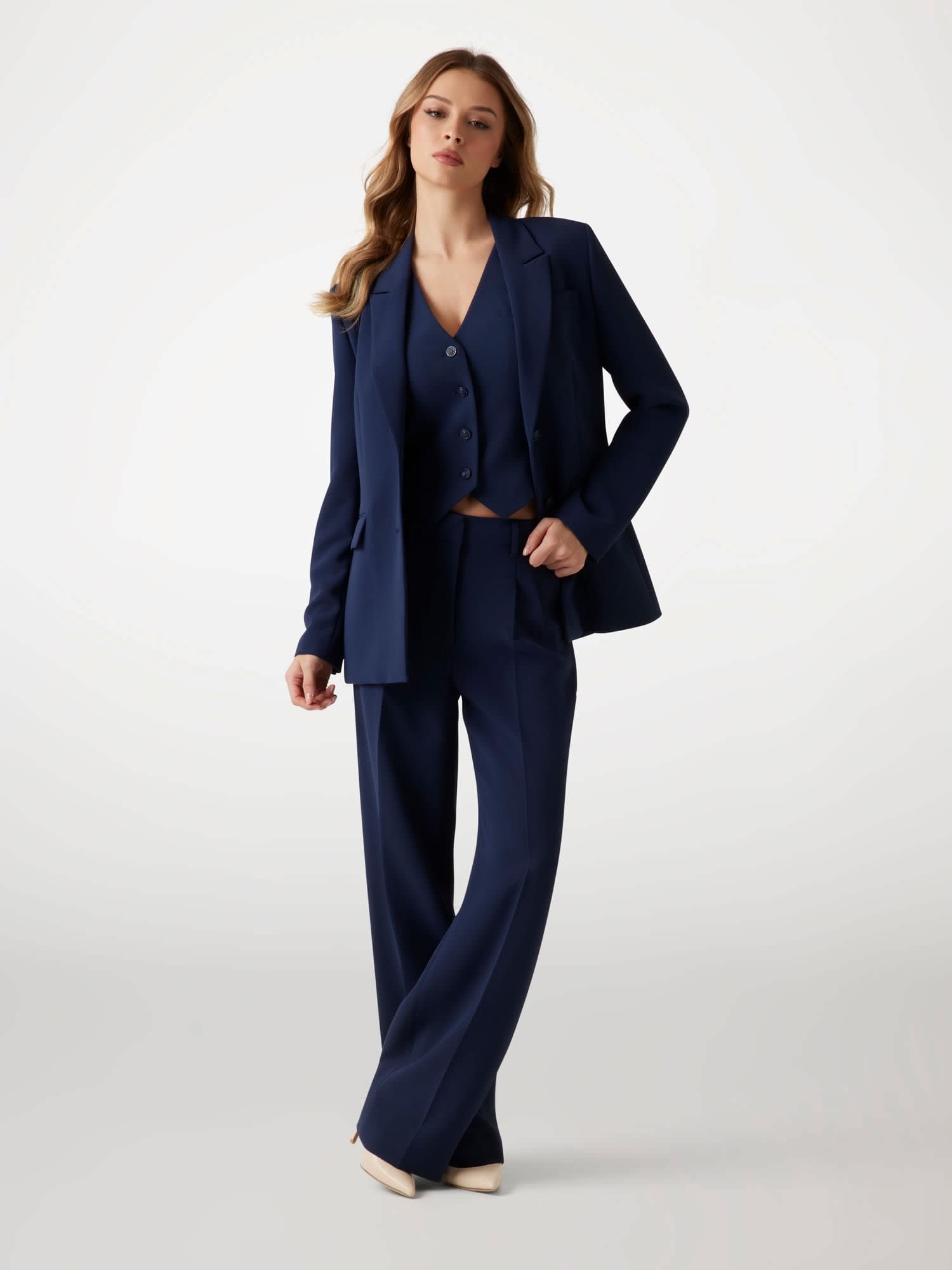 Shop the look image number 0