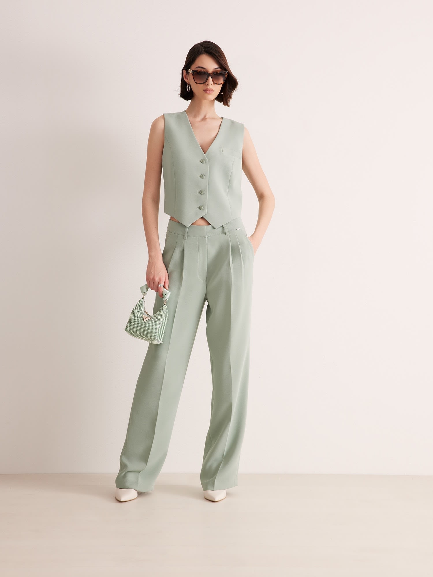 Shop the look image number 0