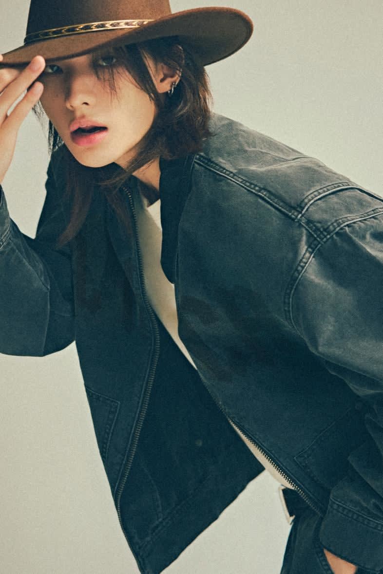 GUESS(ゲス) JAPAN 公式オンラインストア | GUESS JAPAN OFFICIAL
